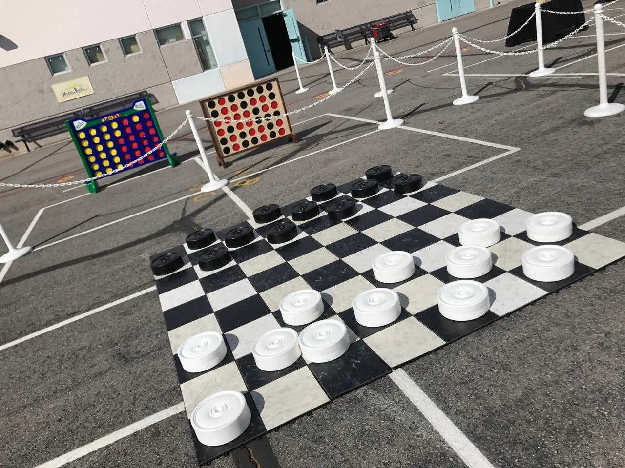 Giant Checkers